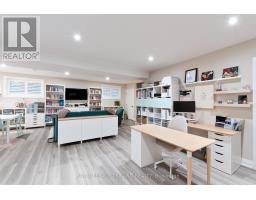 57 - 383 DAVENTRY WAY - 32