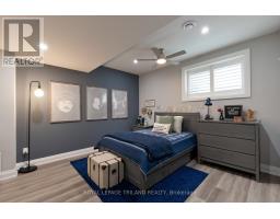 57 - 383 DAVENTRY WAY - 34