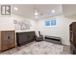 57 - 383 DAVENTRY WAY - 37