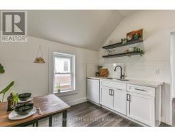 12 WELDON AVENUE - 13