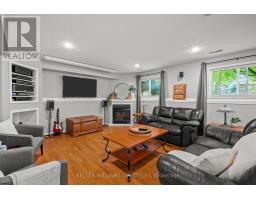 598 HARRIS CIRCLE - 32
