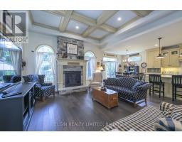 11 DORAL COURT - 18