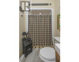 11 DORAL COURT - 38