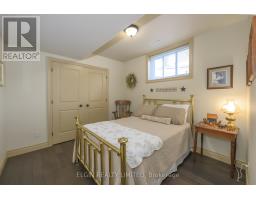 11 DORAL COURT - 42
