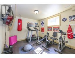 11 DORAL COURT - 48