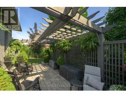 11 DORAL COURT - 9