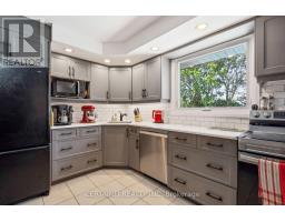 108 HIGHVIEW AVENUE W - 16