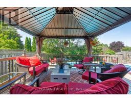 108 HIGHVIEW AVENUE W - 44