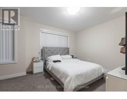885 SARNIA ROAD - 10