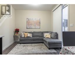 885 SARNIA ROAD - 17