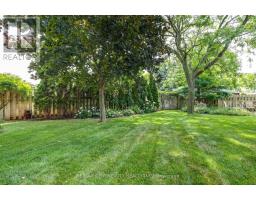 92 GLENDALE DRIVE - 27