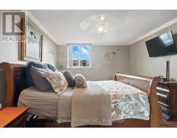 809 - 127 BELMONT DRIVE - 20