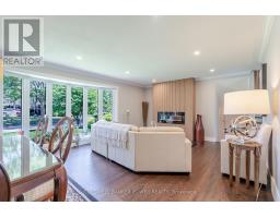 68 HAMPTON CRESCENT - 17