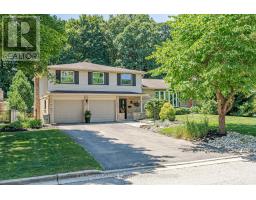 68 HAMPTON CRESCENT - 2