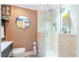 68 HAMPTON CRESCENT - 28