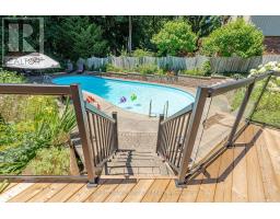 68 HAMPTON CRESCENT - 36