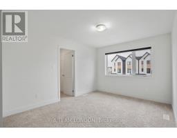 1612 CAPRI CRESCENT - 28