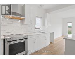 1612 CAPRI CRESCENT - 7