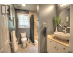 23 - 1920 MARCONI BOULEVARD - 16