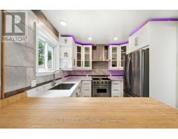 358 SIMCOE STREET - 8