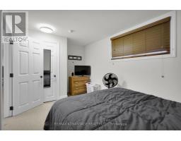 300 BRIARHILL AVENUE - 25