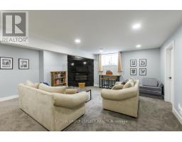 51200 CENTRE STREET - 21