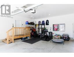 51200 CENTRE STREET - 24
