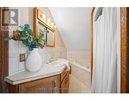 182 JOHN STREET S - 32