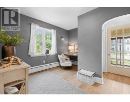 182 JOHN STREET S - 7