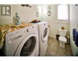 42 - 375 SCOTT STREET E - 27