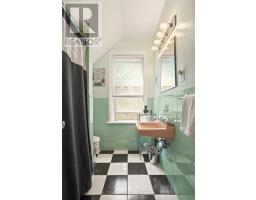 793 LORNE AVENUE - 24