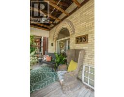 793 LORNE AVENUE - 29