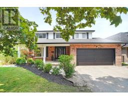 42 PINEGROVE CRESCENT - 1