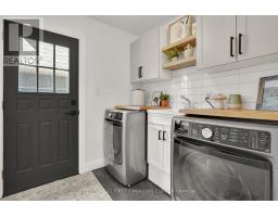 42 PINEGROVE CRESCENT - 20