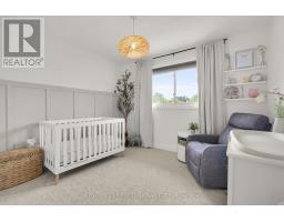 42 PINEGROVE CRESCENT - 23