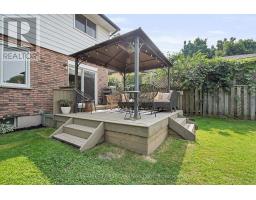 42 PINEGROVE CRESCENT - 42