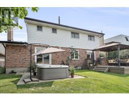 42 PINEGROVE CRESCENT - 46