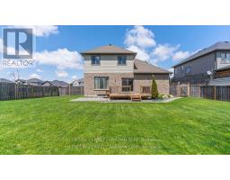 102 CAVERHILL CRESCENT - 42