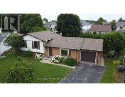 57 MCTAGGART CRESCENT - 40