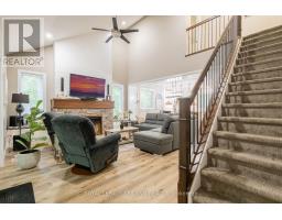 10124 SANDALWOOD CRESCENT - 33