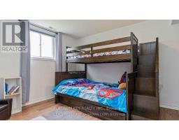 741 GLOVER CRESCENT - 27