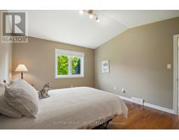 1 - 2100 DENVIEW AVENUE - 18