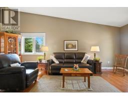1 - 2100 DENVIEW AVENUE - 7
