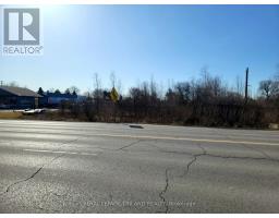 1841 OXFORD STREET E - 2