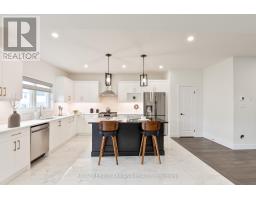 231 ROY MCDONALD DRIVE S - 16