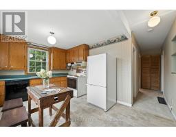 2331 WELLINGTON STREET - 14