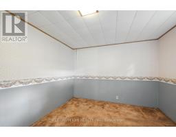 2331 WELLINGTON STREET - 23