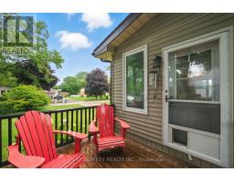 2331 WELLINGTON STREET - 32