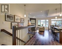 81 - 9 DAUSETT DRIVE - 26