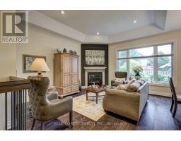 81 - 9 DAUSETT DRIVE - 28